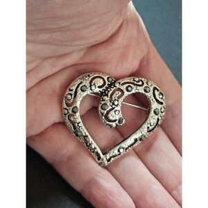 Aii vintage silver tone open heart brooch